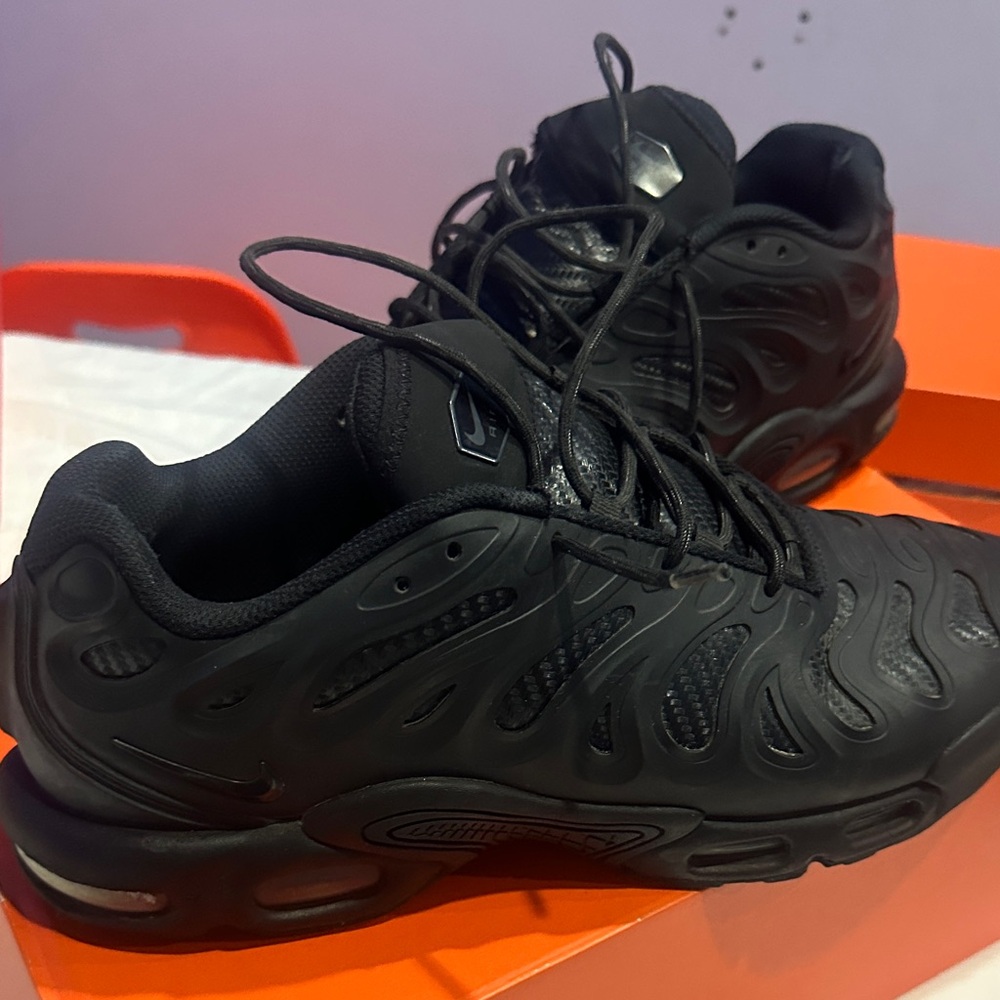nike air max tuned 1 drift black